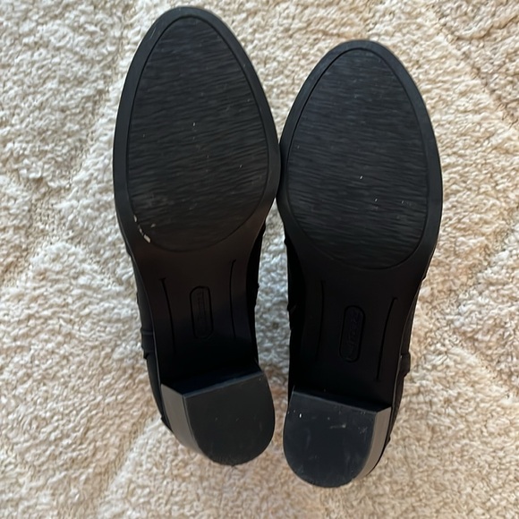 Women’s Black ankle boots. Size 9 - Picture 7 of 8